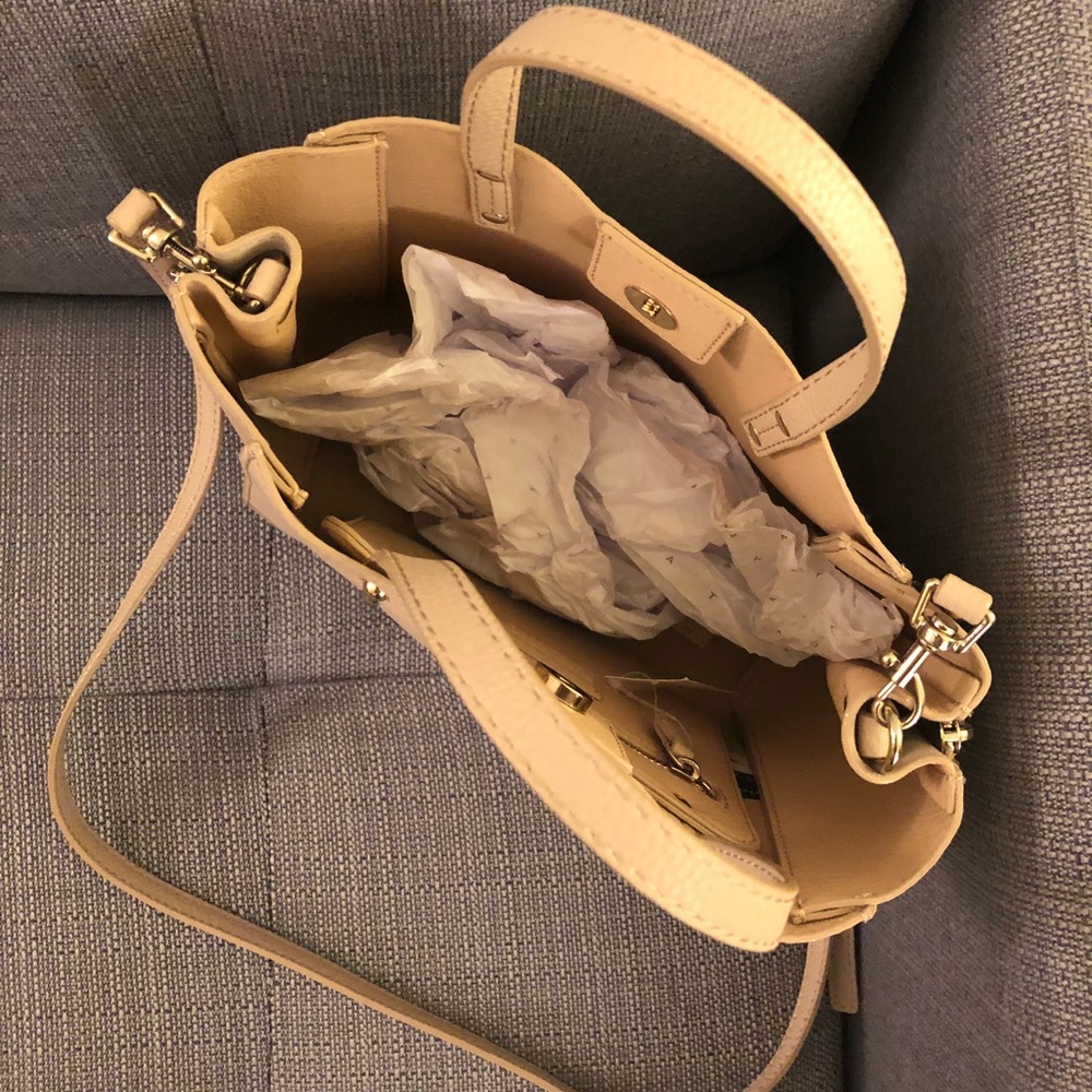 NWT Ann Taylor Nude Crossbody - Picture 5 of 7
